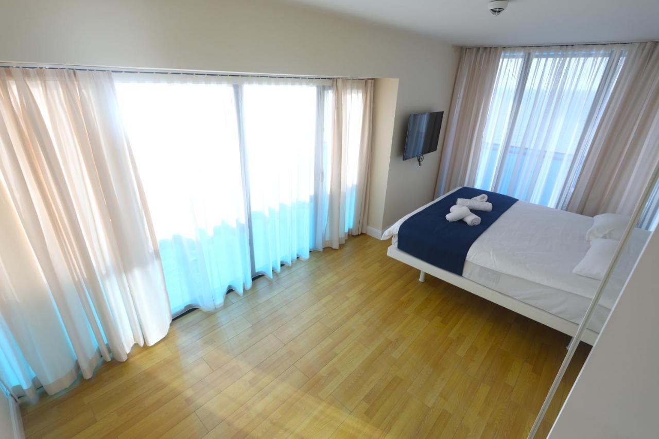 Orbi City Suite With Sea View 巴统 外观 照片