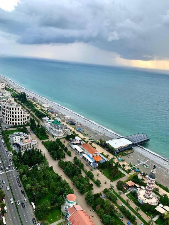 Orbi City Suite With Sea View 巴统 外观 照片