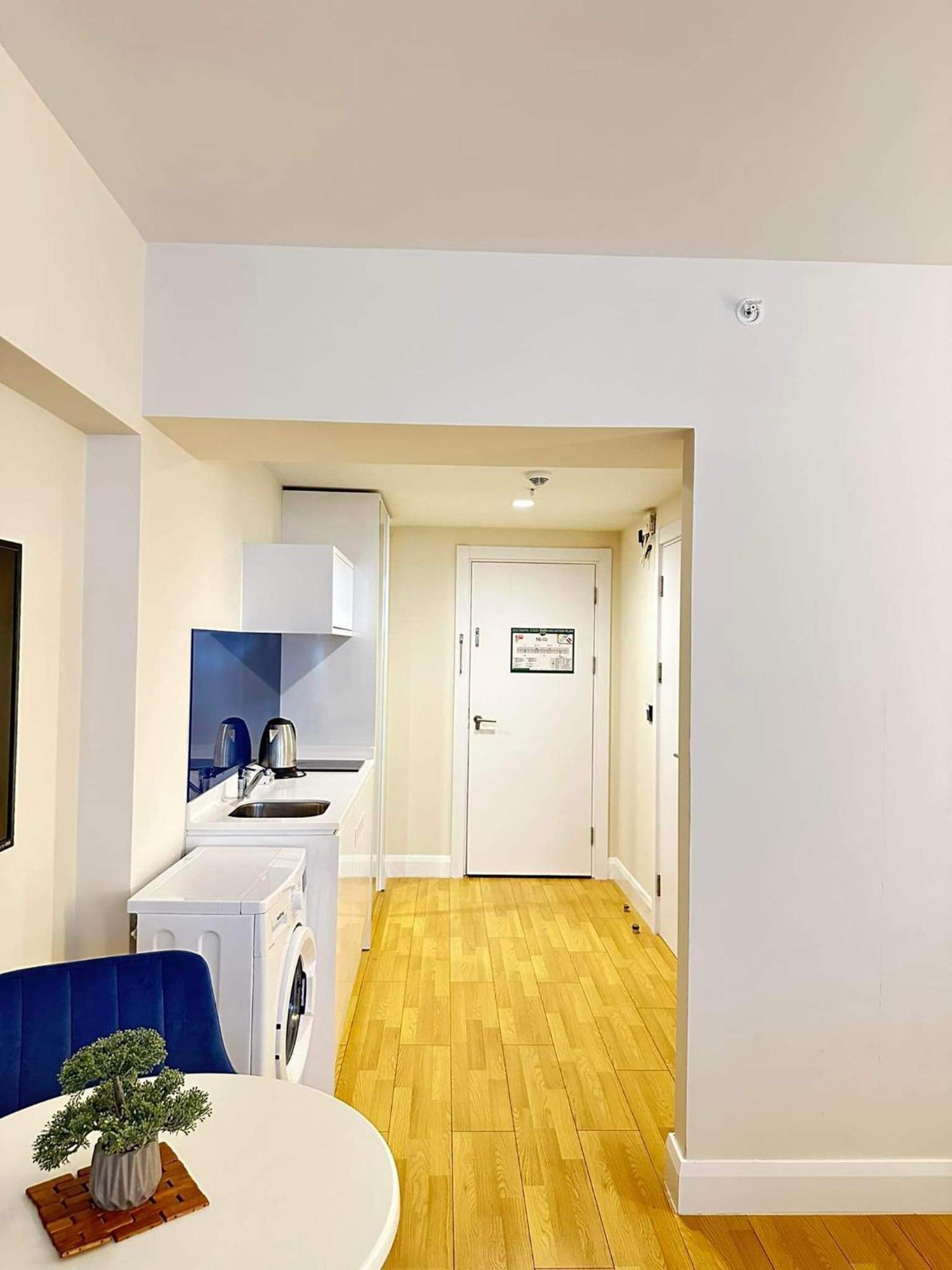 Orbi City Suite With Sea View 巴统 外观 照片